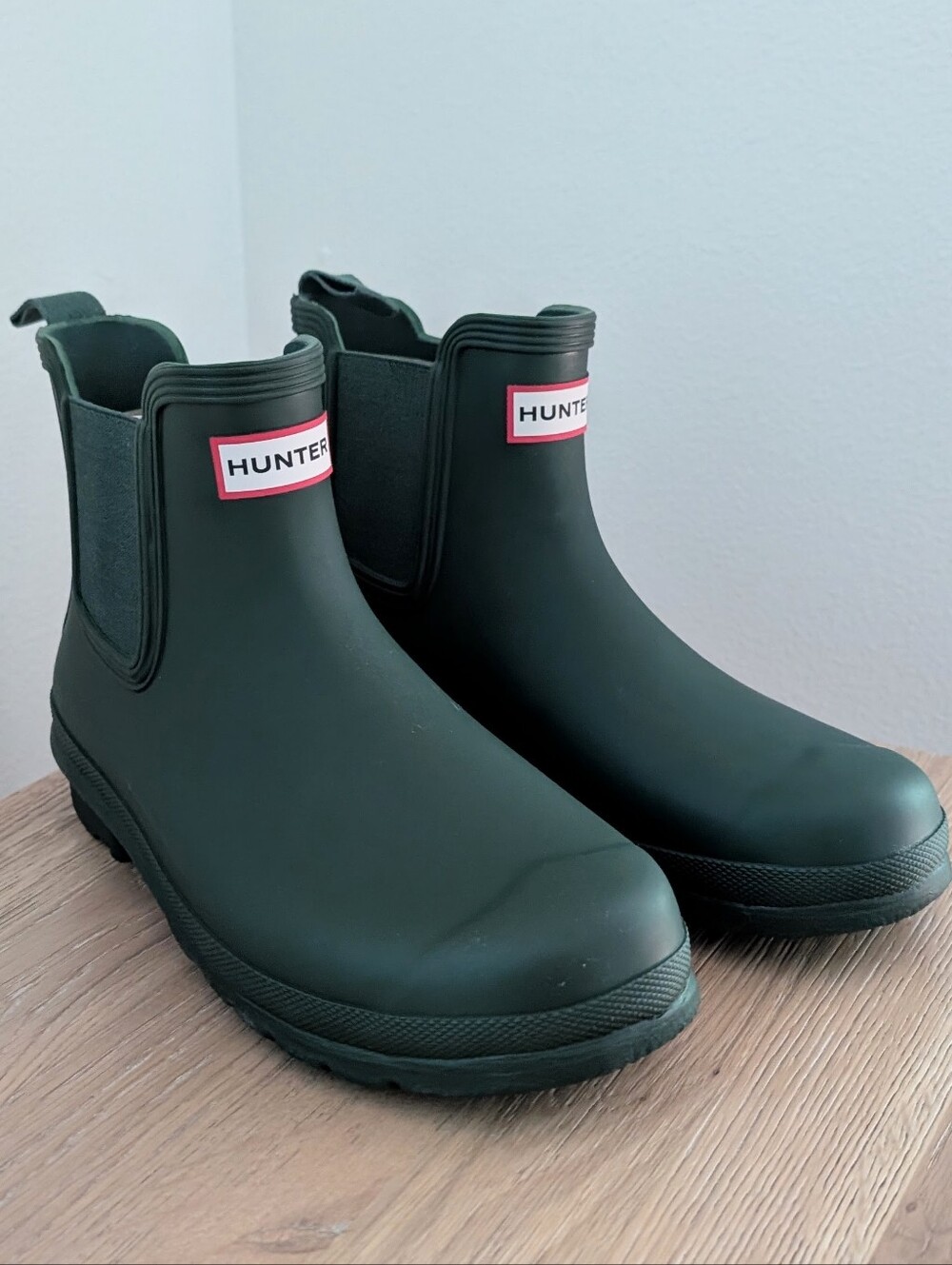 NWT Hunter Original Matte Short Chelsea Rain Boots In Hunter Green - 9 - Picture 2 of 13
